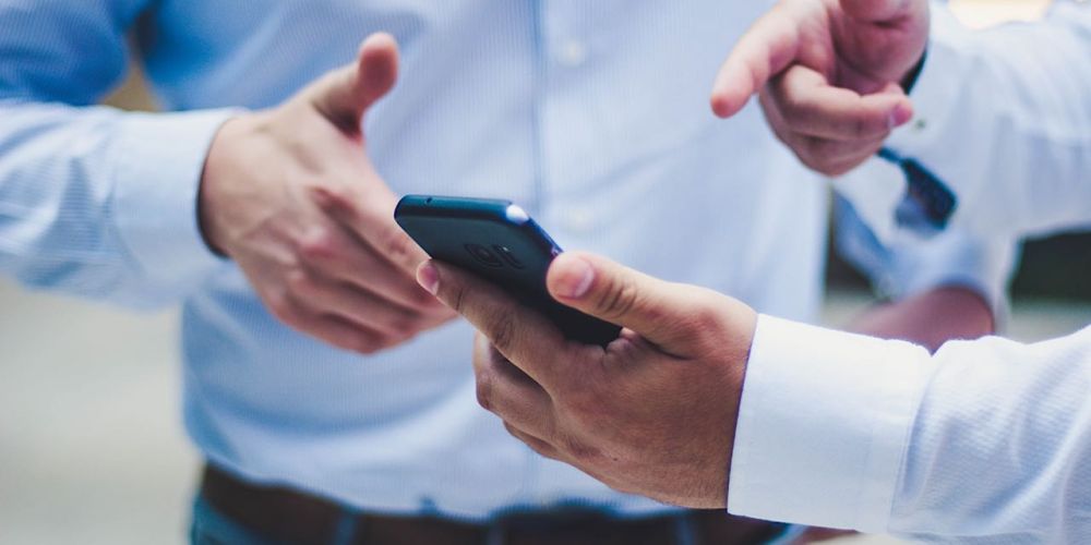 Agenzie di pratiche auto, Autoscuole, Gestione VPN, Assistenza personalizzata, Backup dati, Manutenzione hardware, Portatile di cortesia Agenzie Pratiche Auto e Autoscuole: Servizi Completi e Personalizzati